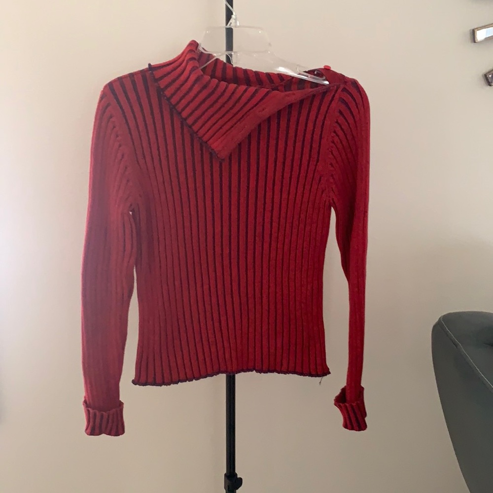 Cool sweater can be off shoulder or cowl neck